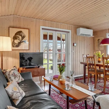 2 Bedroom Beautiful In *