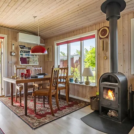 Holiday home 2 Bedroom Beautiful In